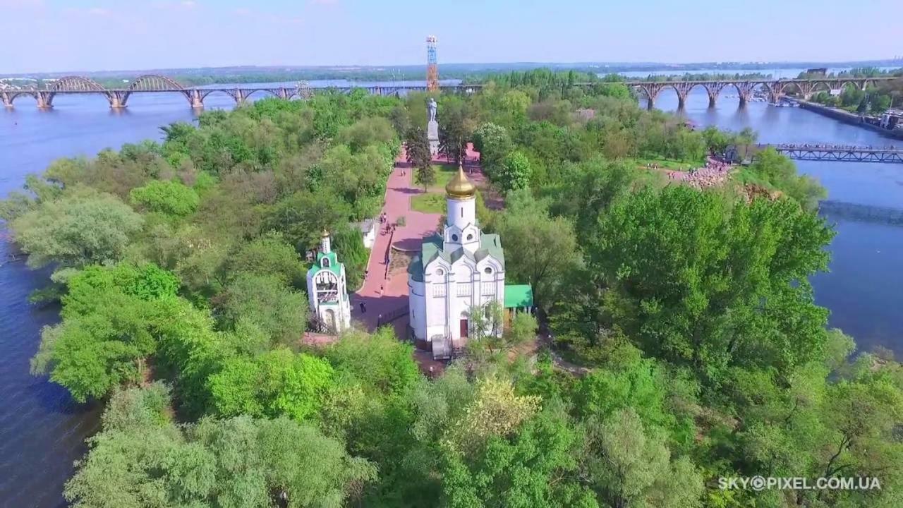 Апартаменты Лето С Ванной Джакузи دنيبروبيتروفسك المظهر الخارجي الصورة